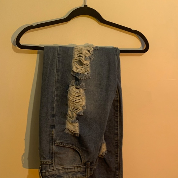 Jeans - Picture 2 of 5